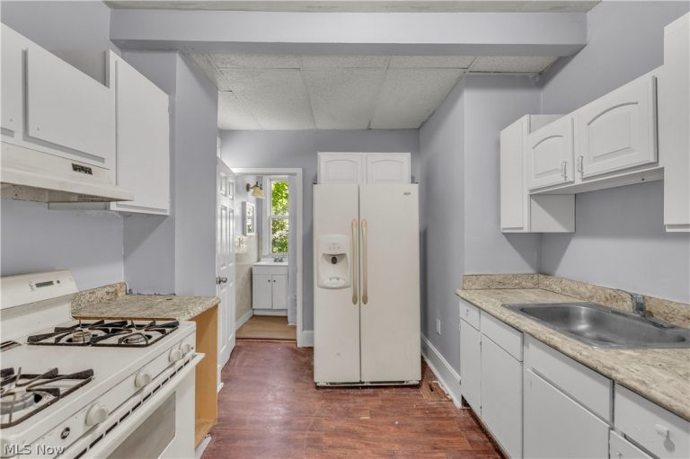2480 86th Street, Cleveland, OH - Photo 5