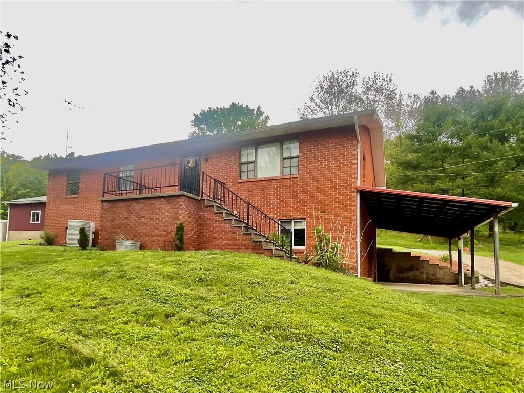 1805 Lee Creek Rd, Belleville, WV