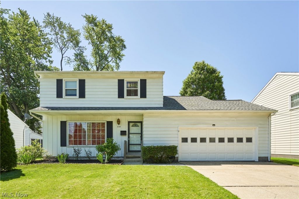 636 Franklin Avenue, Cuyahoga Falls, OH