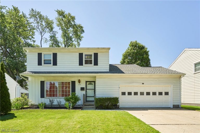 636 Franklin Avenue, Cuyahoga Falls, OH, 44221