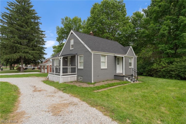 3502 Cleveland Avenue, Canton, OH - Photo 2