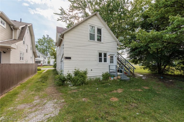 526-528 Hamilton Avenue, Lorain, OH - Photo 5