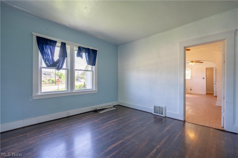 14828 Gaskill Drive, Alliance, OH - Photo 5