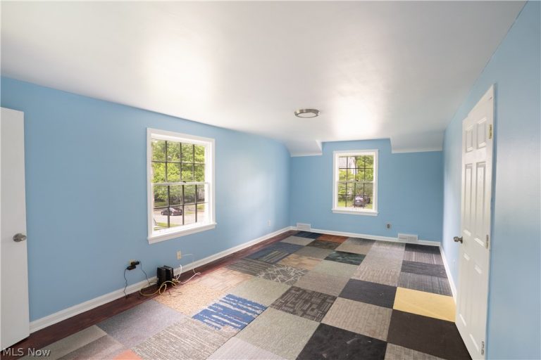 340 Noble Avenue, Akron, OH - Photo 8