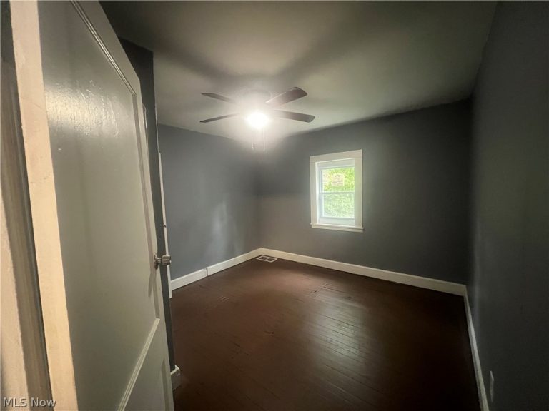 10304 Shale Avenue #1, Cleveland, OH - Photo 5