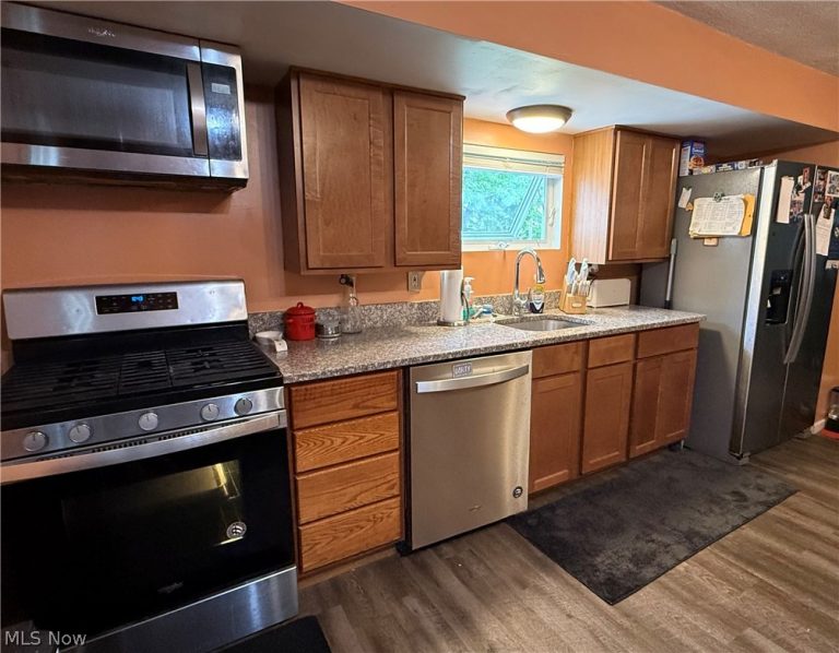 6447 Sandfield Drive, Brook Park, OH - Photo 2