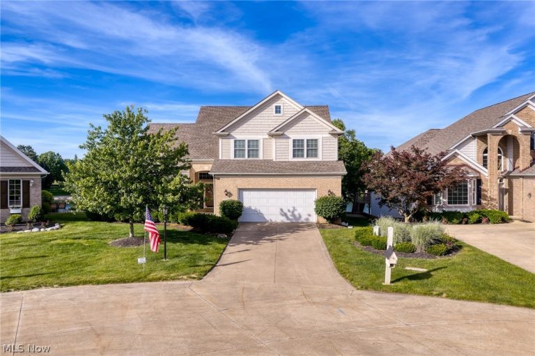 3918 Hedgewood Drive, Medina, OH - Photo 2