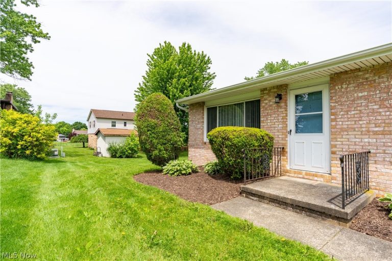 5381 Portage Street, North Canton, OH - Photo 2
