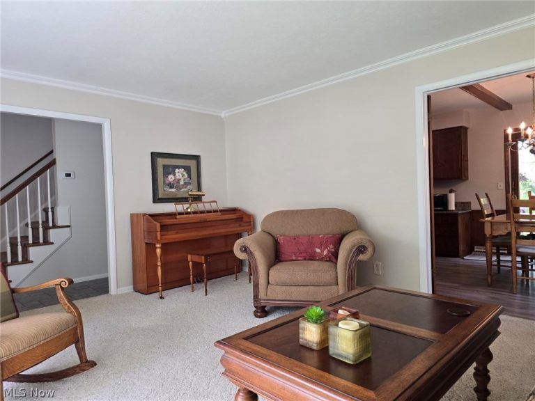 20102 Westhaven Lane, Rocky River, OH - Photo 4
