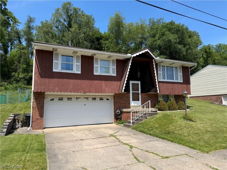 159 Valley Way, Weirton, WV - Photo 3