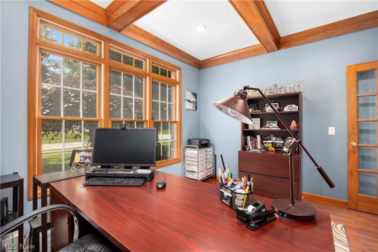 224 Sleepy Hollow Drive, Amherst, OH - Photo 6