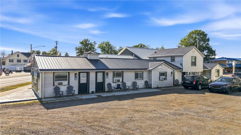 5214 Old Lake Road, Geneva, OH - Photo 3