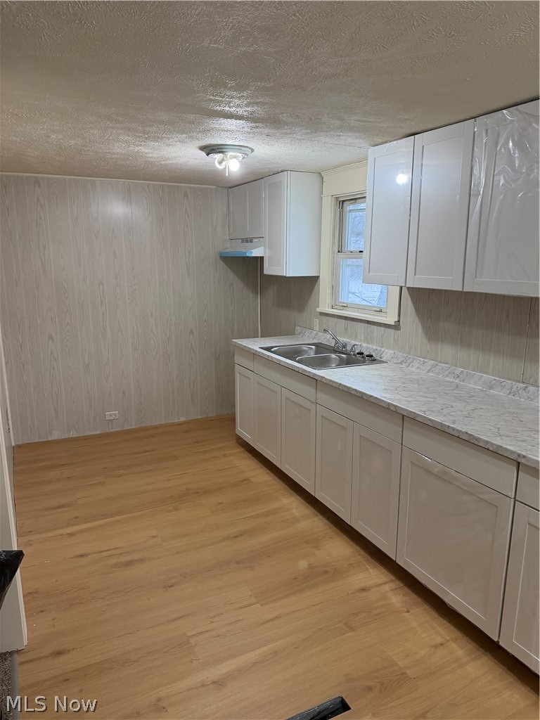 127 Courtland Avenue, Campbell, OH - Photo 4