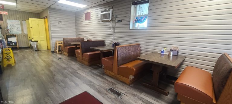 600 Broadway Avenue, Parkersburg, WV - Photo 5