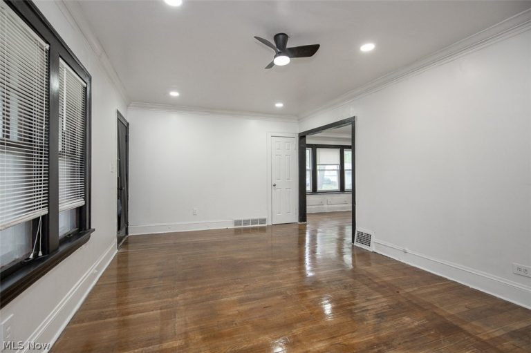 3867 147th Street, Cleveland, OH - Photo 8