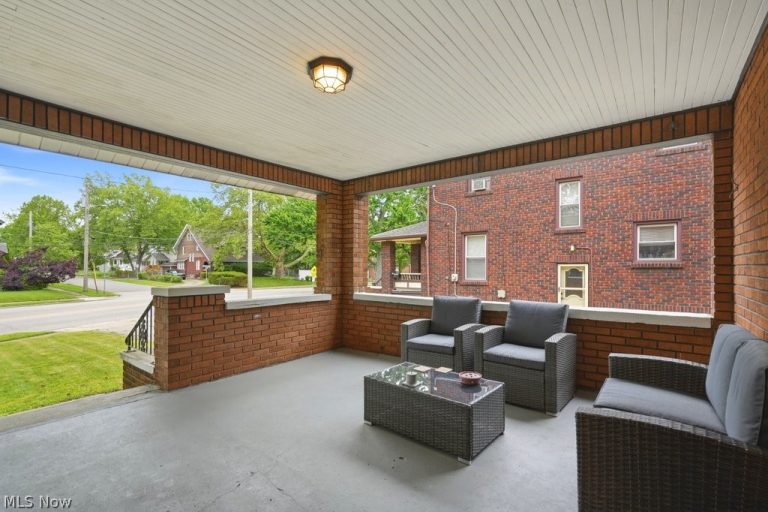 608 Chestnut Boulevard, Cuyahoga Falls, OH - Photo 8