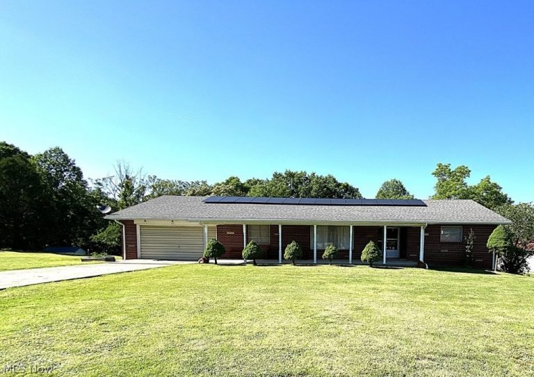 61 Oak Drive, Spencer, WV - Photo 3