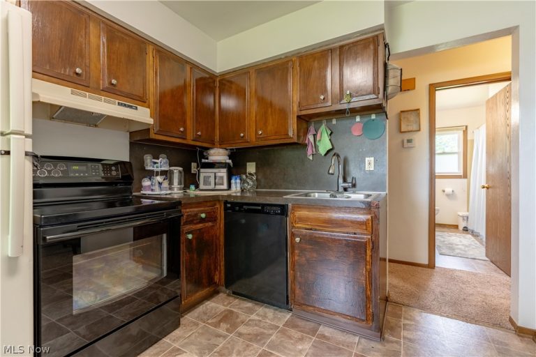 5381 Portage Street, North Canton, OH - Photo 8