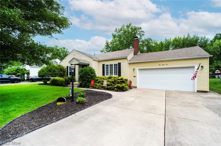 446 Ewing Road, Youngstown, OH - Photo 2