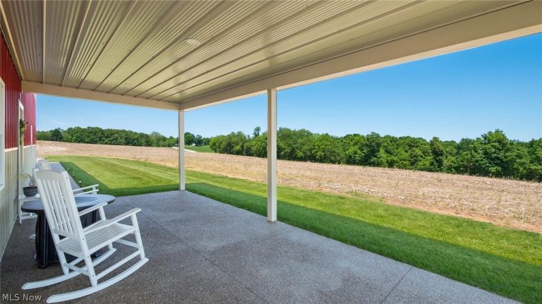 10550 Amish Ridge Road, Mount Perry, OH - Photo 5