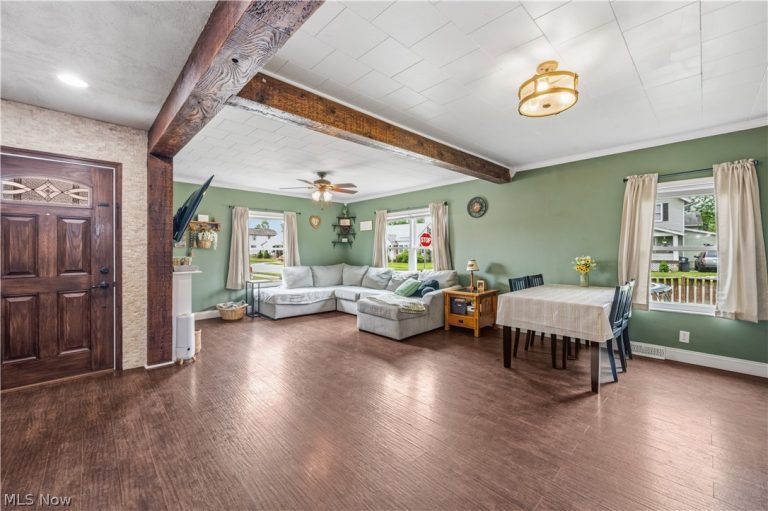 529 Park Avenue, New Philadelphia, OH - Photo 2
