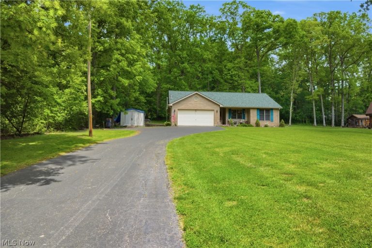 48266 Dyke Road, Negley, OH, 44441
