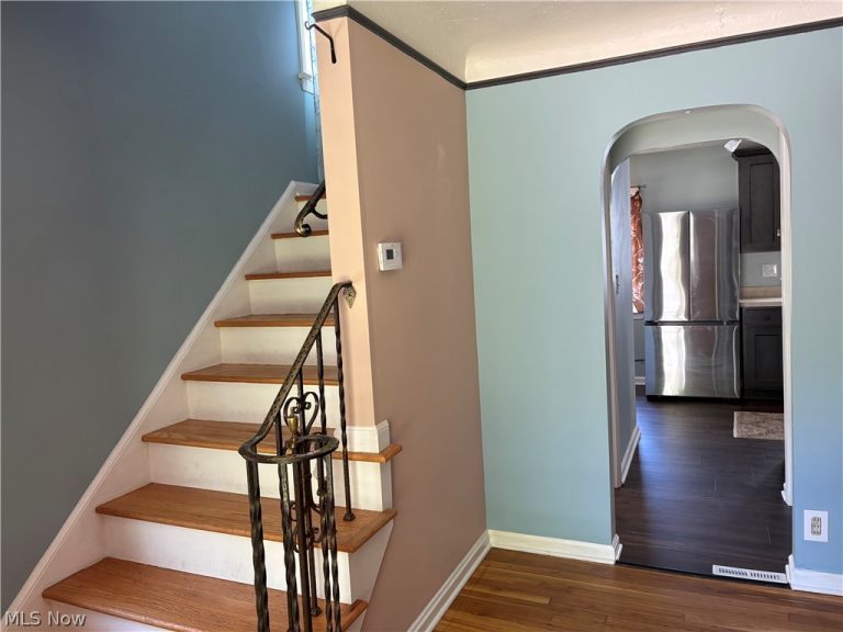 54 213th Street, Euclid, OH - Photo 3