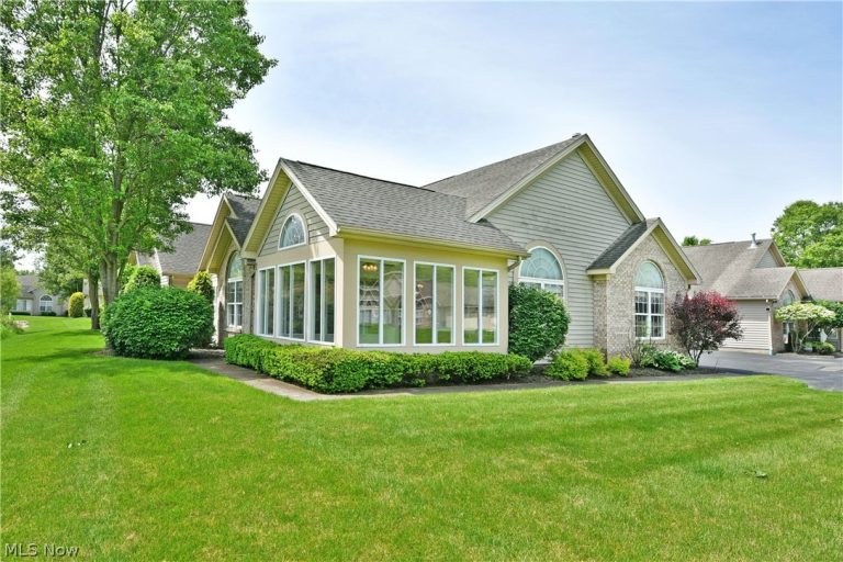 1103 Willow Brook Drive, Warren, OH, 44483