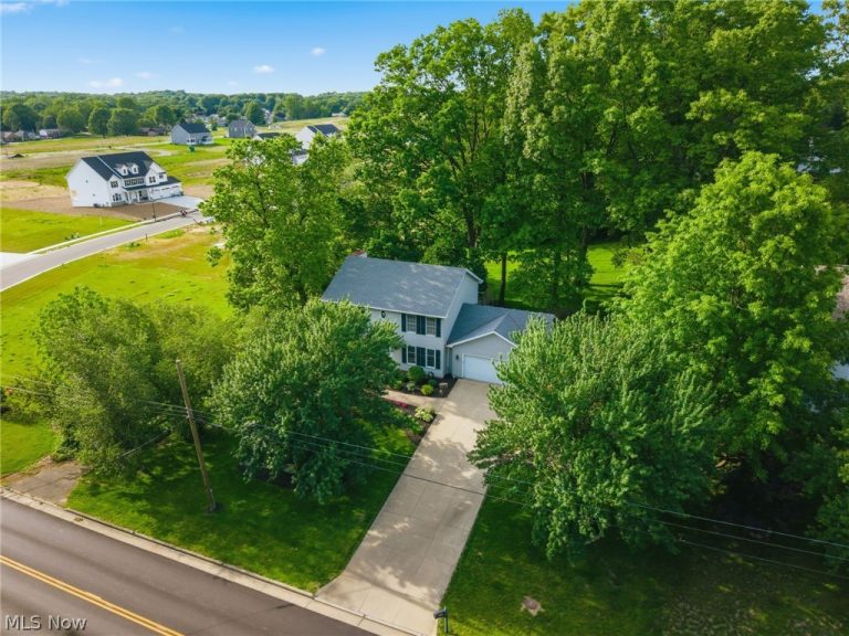 5265 Eastlake Street, North Canton, OH - Photo 3