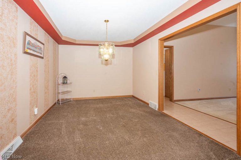 831 Auburn Hills Dr. #A, Boardman, OH - Photo 4