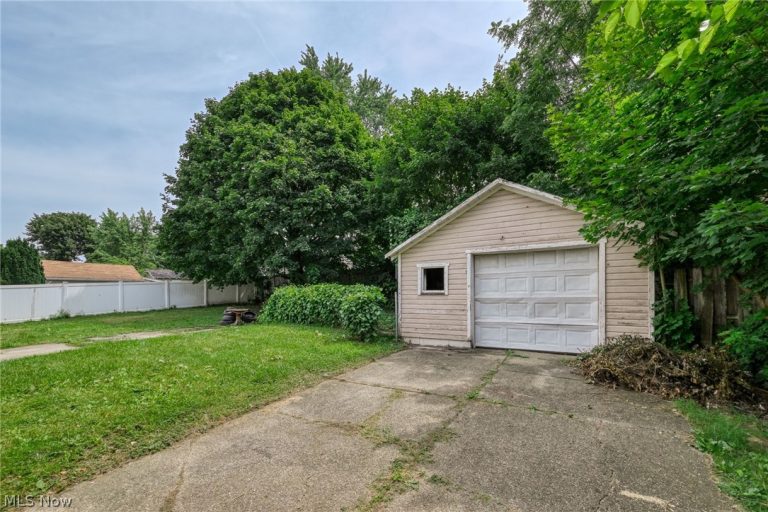 489 Marview Avenue, Akron, OH - Photo 6