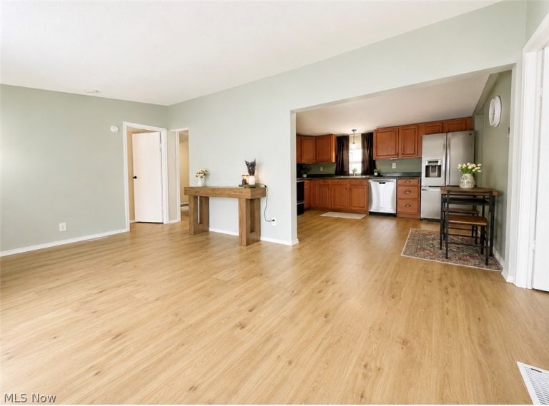 914 Hillcrest Street, Parkersburg, WV - Photo 6