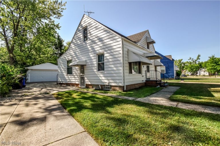 3833 186th Street, Cleveland, OH - Photo 3