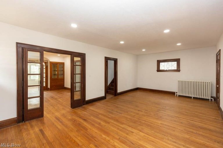 3115 Essex Road, Cleveland Heights, OH - Photo 5