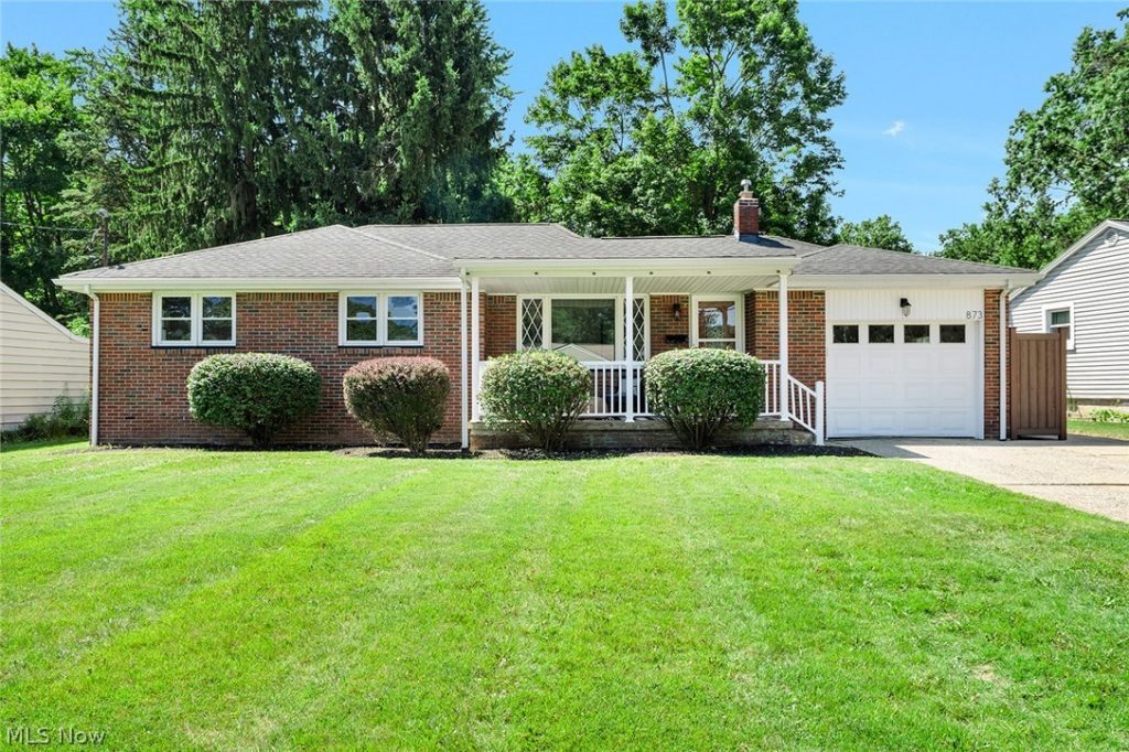 873 Edenridge Drive, Boardman, OH