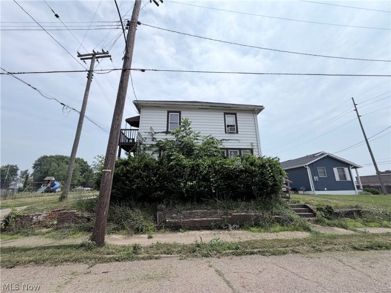 822 Marion Avenue, Canton, OH - Photo 5