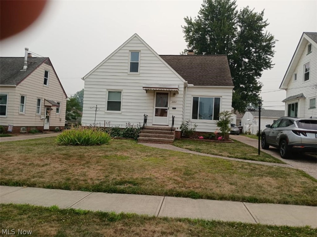 3203 Tuxedo, Parma, OH