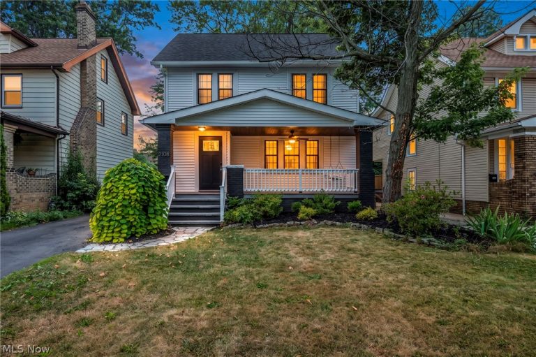 2108 Hampstead Road, Cleveland Heights, OH - Photo 2