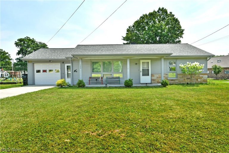 159 Canfield Niles Road, Austintown, OH, 44515