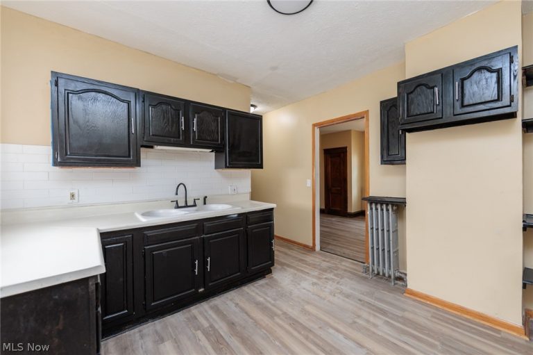 2026 89th Street, Cleveland, OH - Photo 8