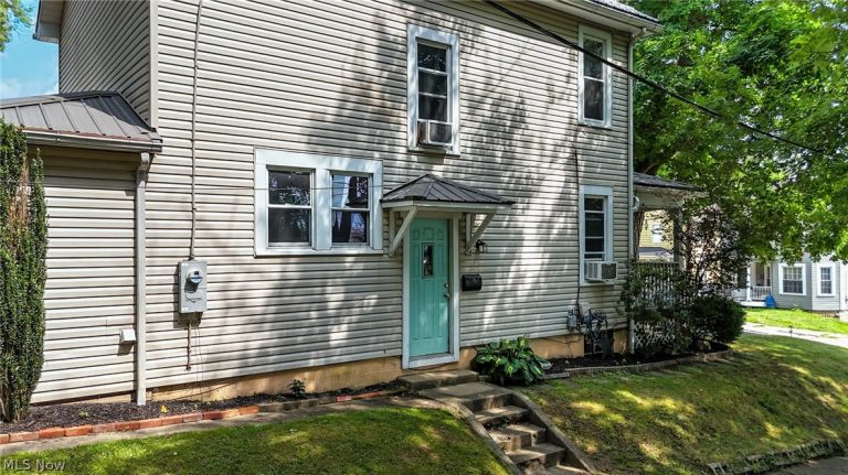 801 Phillips Street, Marietta, OH - Photo 3