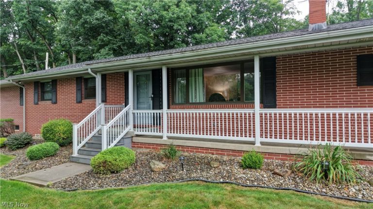 2510 Willow Brook Drive, Dover, OH - Photo 8