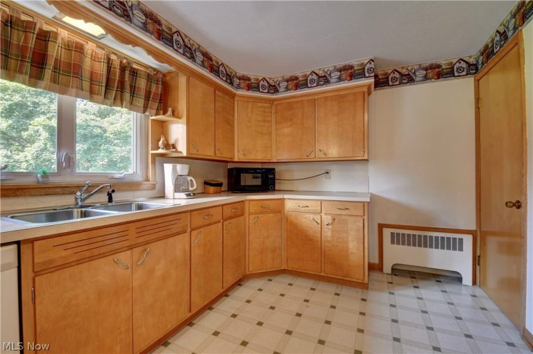 105 Prospect Street, Baltic, OH - Photo 6