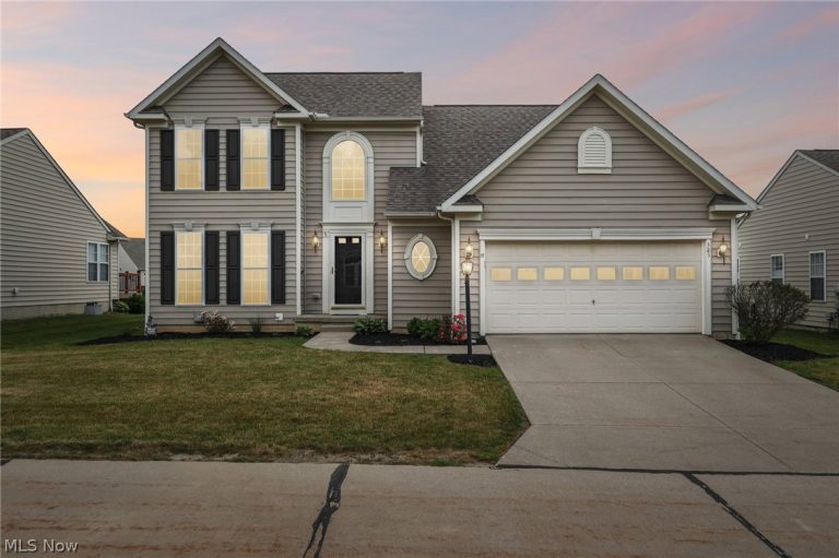 385 Deep Creek Circle, Northfield Center, OH - Photo 2