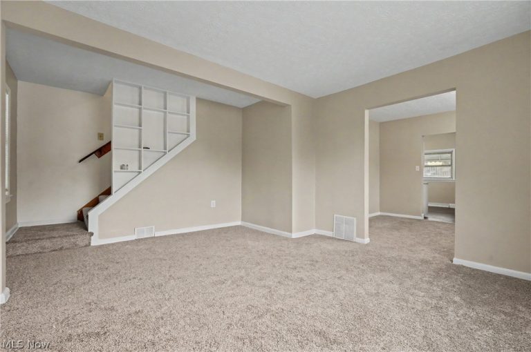 1854 Olympic Street, Cuyahoga Falls, OH - Photo 5