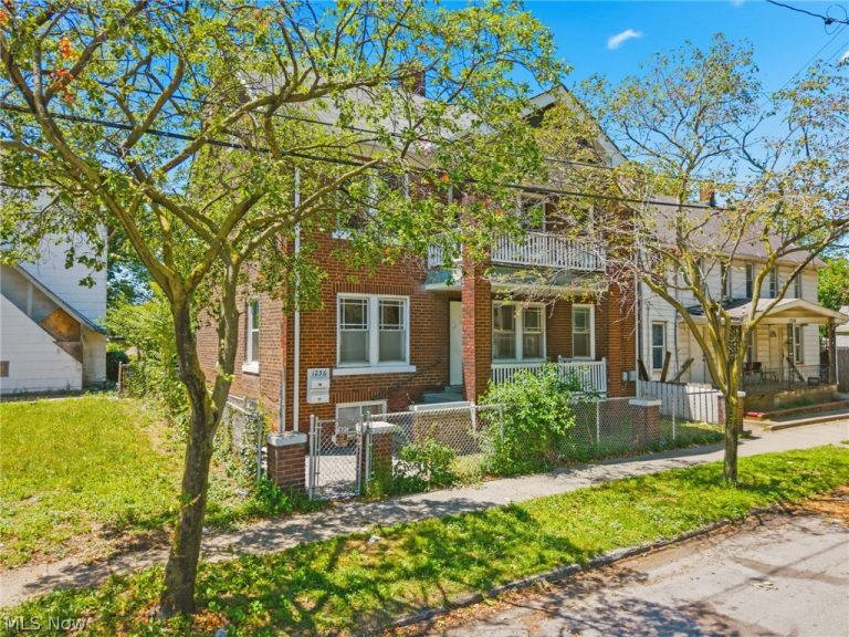 1256 60th Street, Cleveland, OH - Photo 2