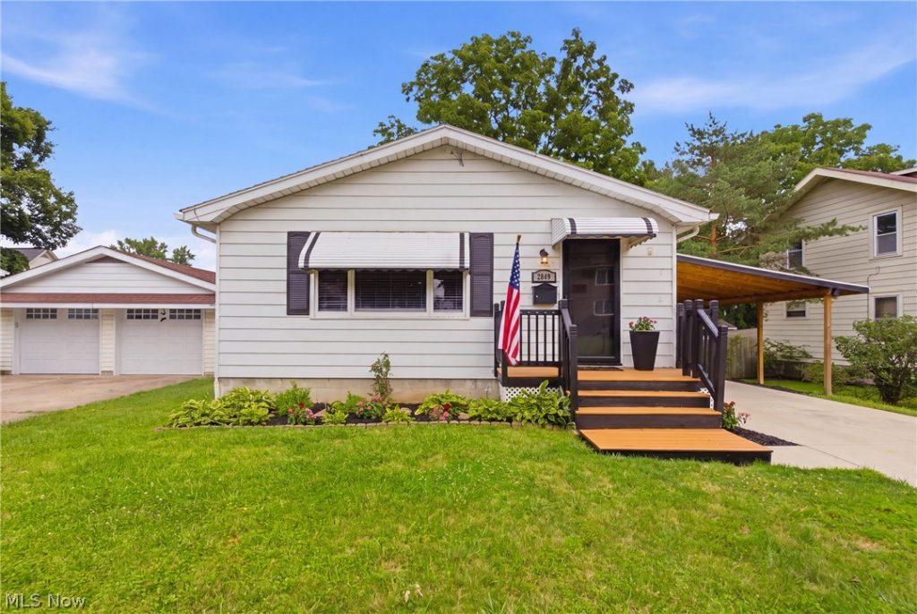 2849 Hudson Drive, Cuyahoga Falls, OH