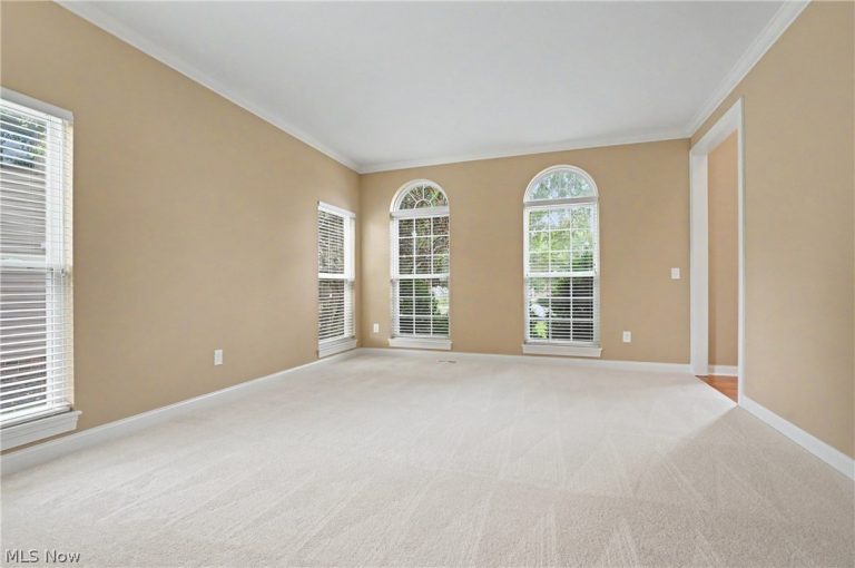 5037 Lake Breeze Landing, Stow, OH - Photo 6