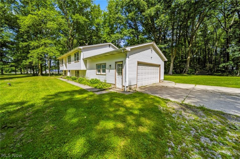 16320 Farley Road, Middlefield, OH - Photo 4