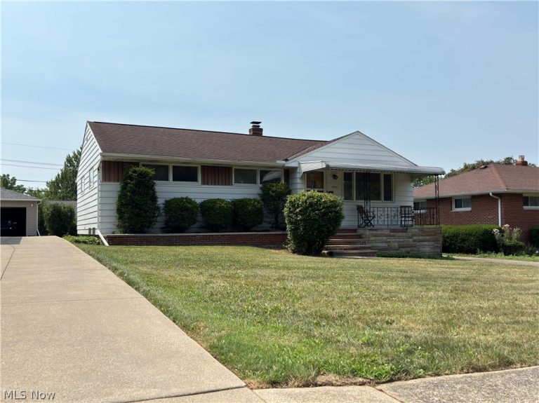 536 WESTVIEW Road, Bedford, OH - Photo 3